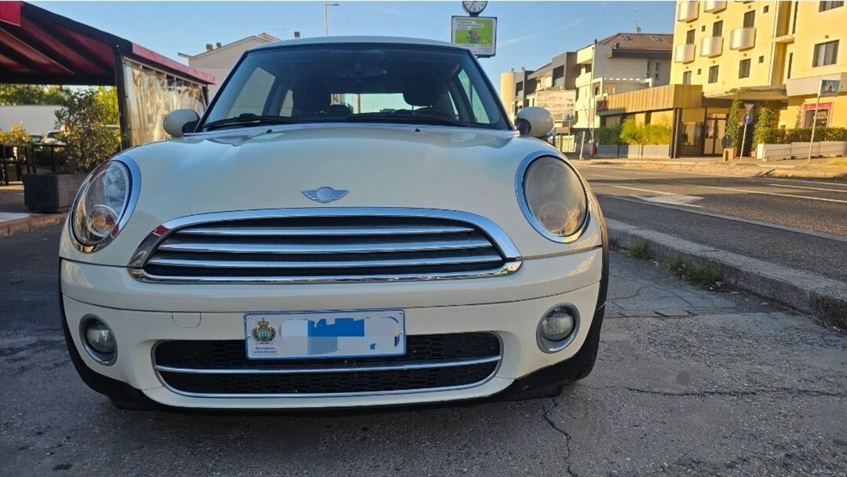 MINI Mini 1.6 16V Cooper D Chili (2)