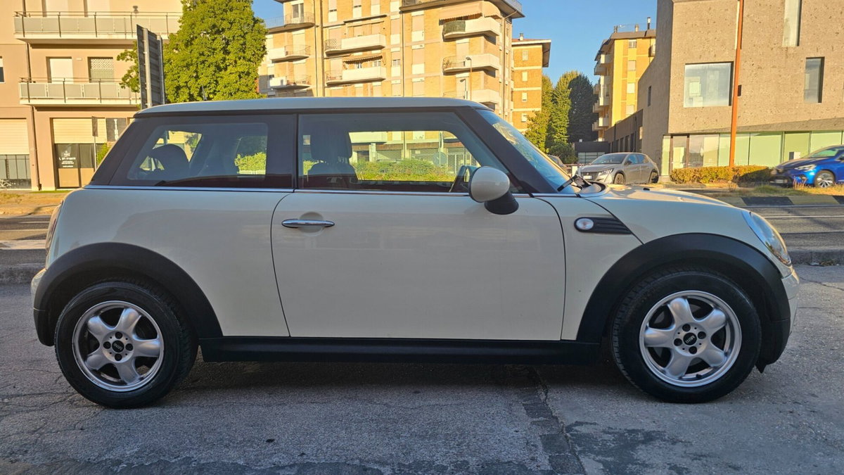 MINI Mini 1.6 16V Cooper D Chili (7)