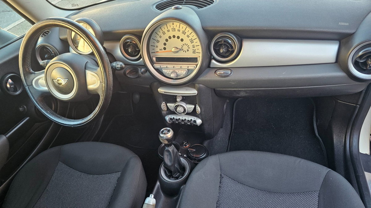 MINI Mini 1.6 16V Cooper D Chili (8)