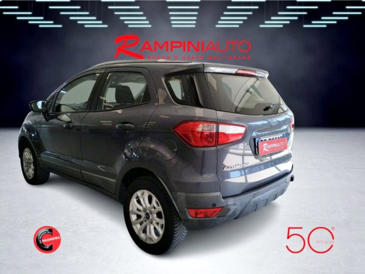 Ford EcoSport 1.5 TDCi 95 CV Titanium S (9)