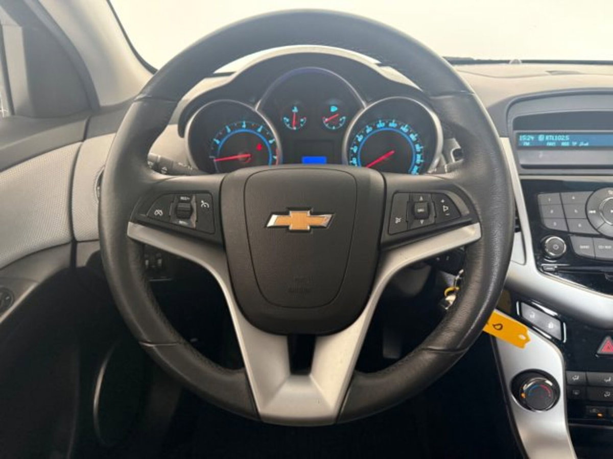 Chevrolet Cruze 1.6 4 porte LS (11)