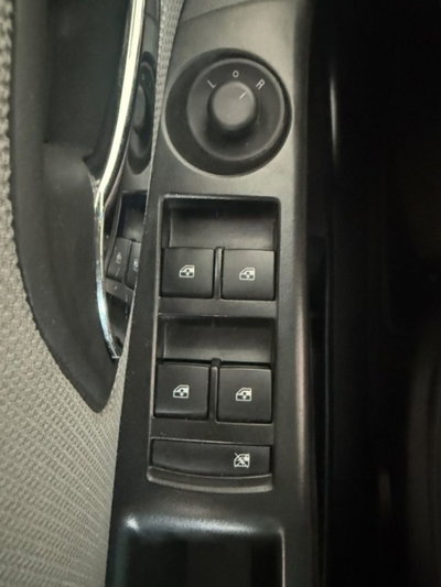 Chevrolet Cruze 1.6 4 porte LS (15)