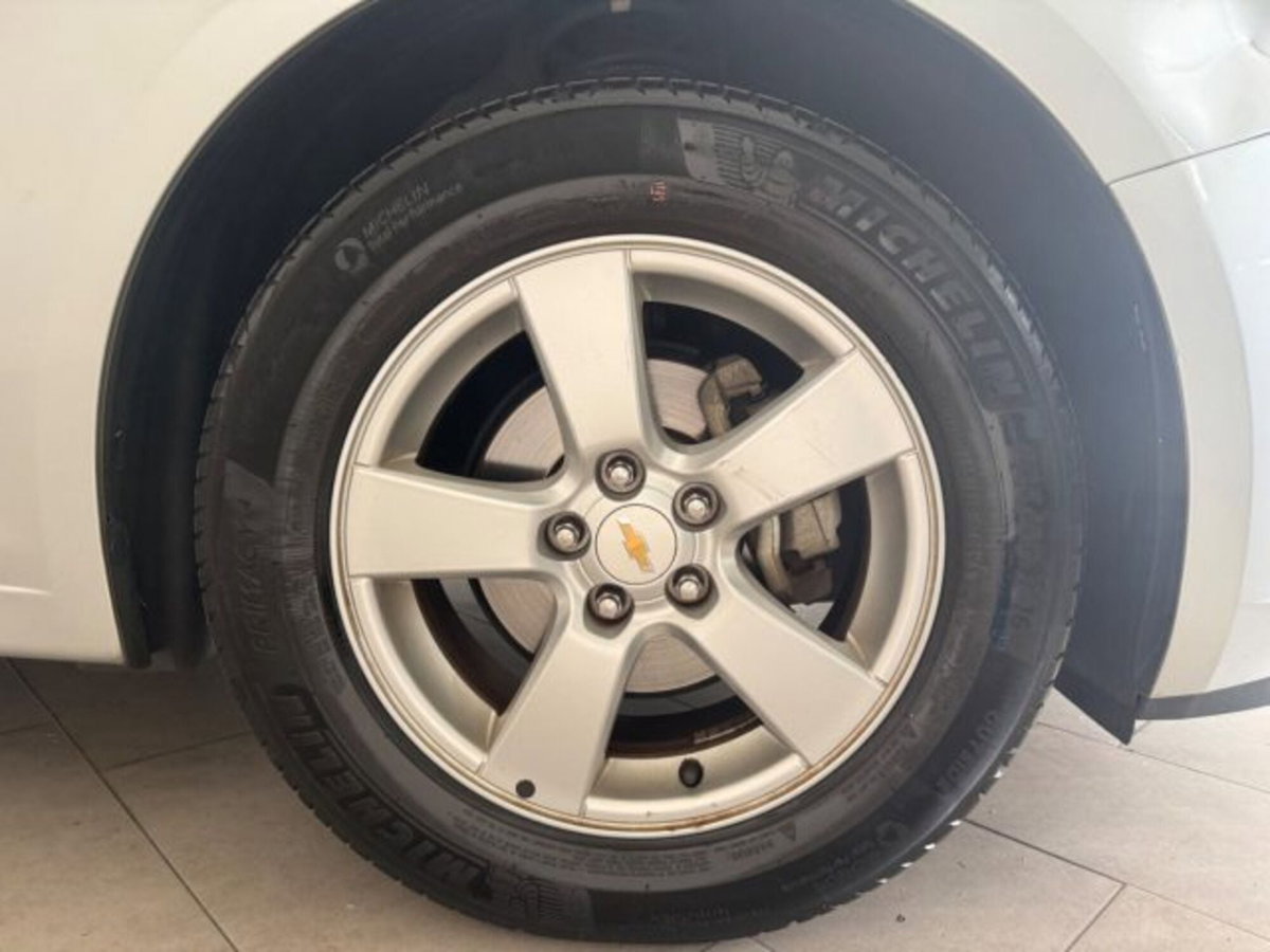Chevrolet Cruze 1.6 4 porte LS (7)