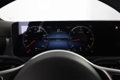 Mercedes-Benz Classe A 180 d Automatic Sport (7)