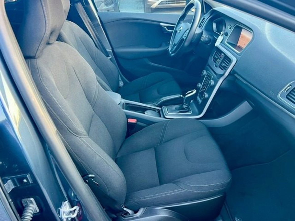 Volvo V40 Cross Country T3 Geartronic (10)