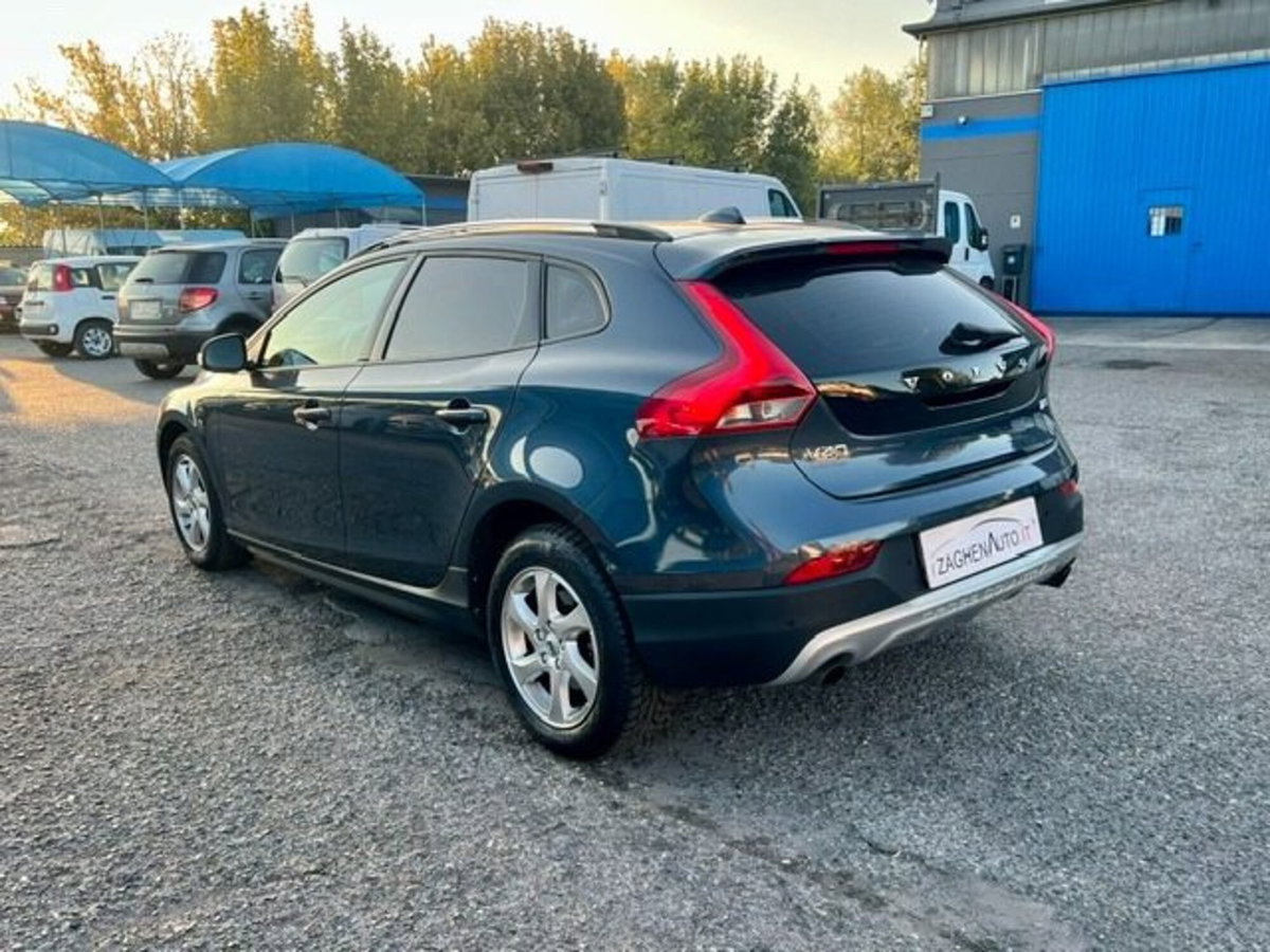 Volvo V40 Cross Country T3 Geartronic (3)
