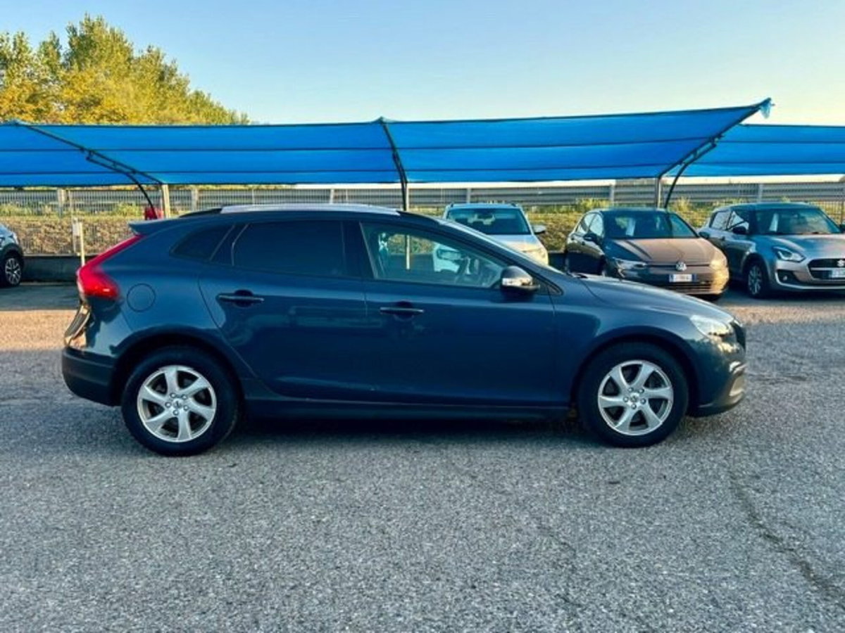 Volvo V40 Cross Country T3 Geartronic (6)