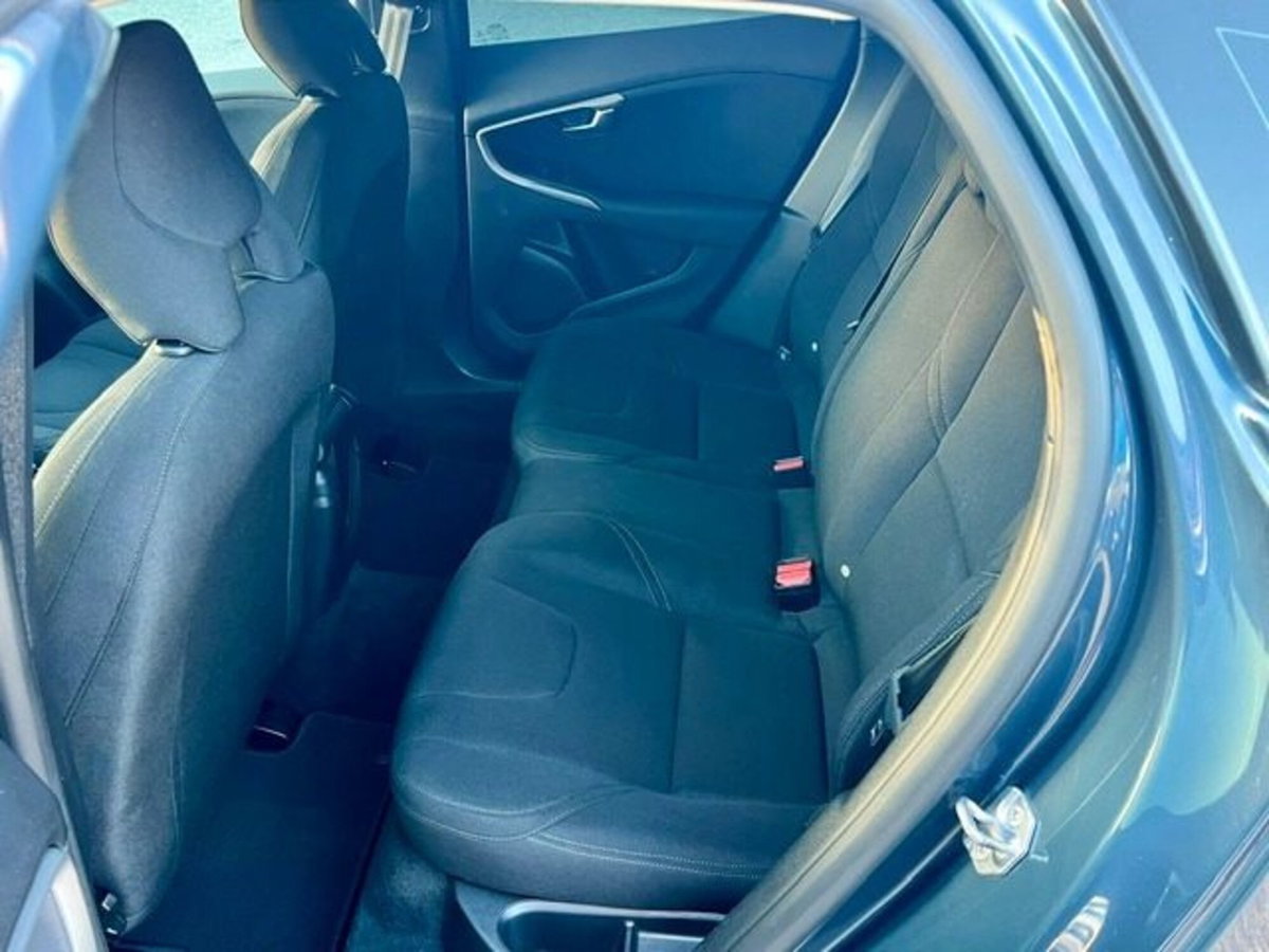 Volvo V40 Cross Country T3 Geartronic (9)