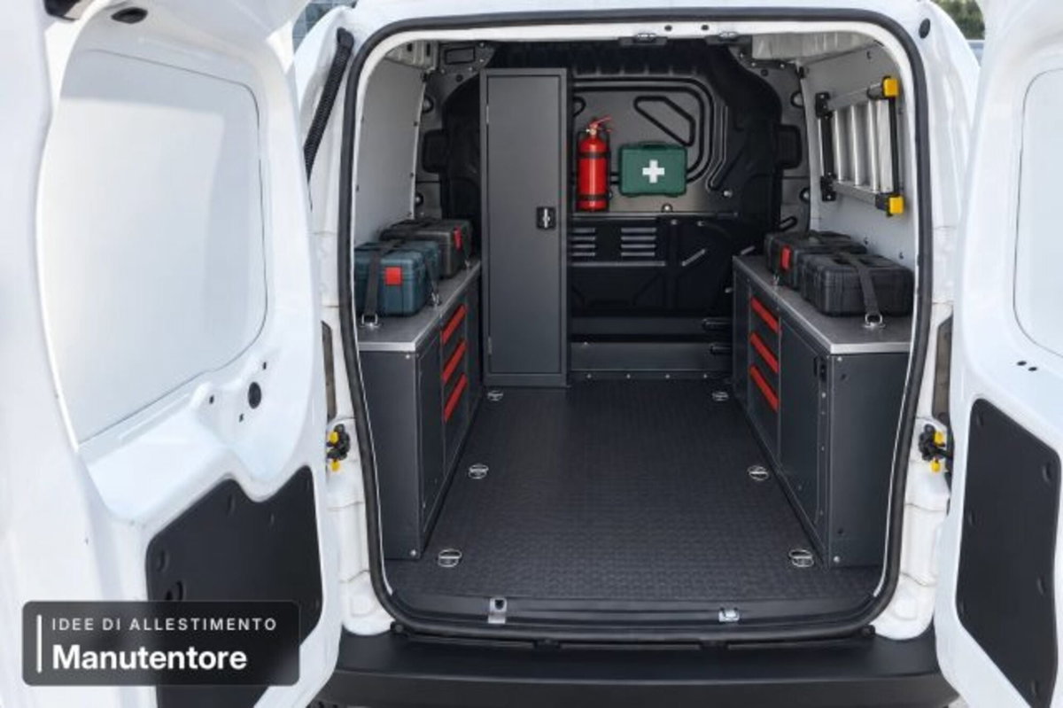 Fiat Fiorino qubo N1 1.3 mjt 95cv trekking (15)
