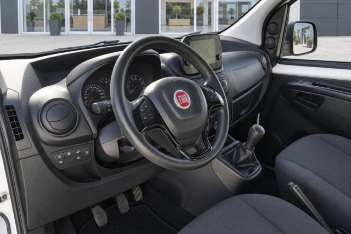 Fiat Fiorino qubo N1 1.3 mjt 95cv trekking (9)