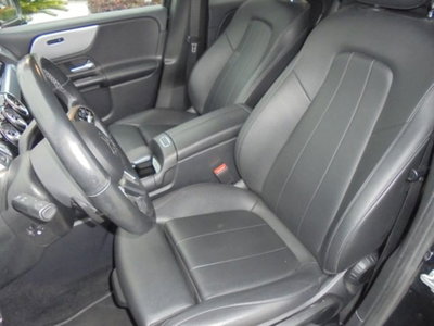 Mercedes-Benz GLB 200 d Automatic 4Matic Sport (10)