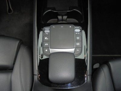 Mercedes-Benz GLB 200 d Automatic 4Matic Sport (15)