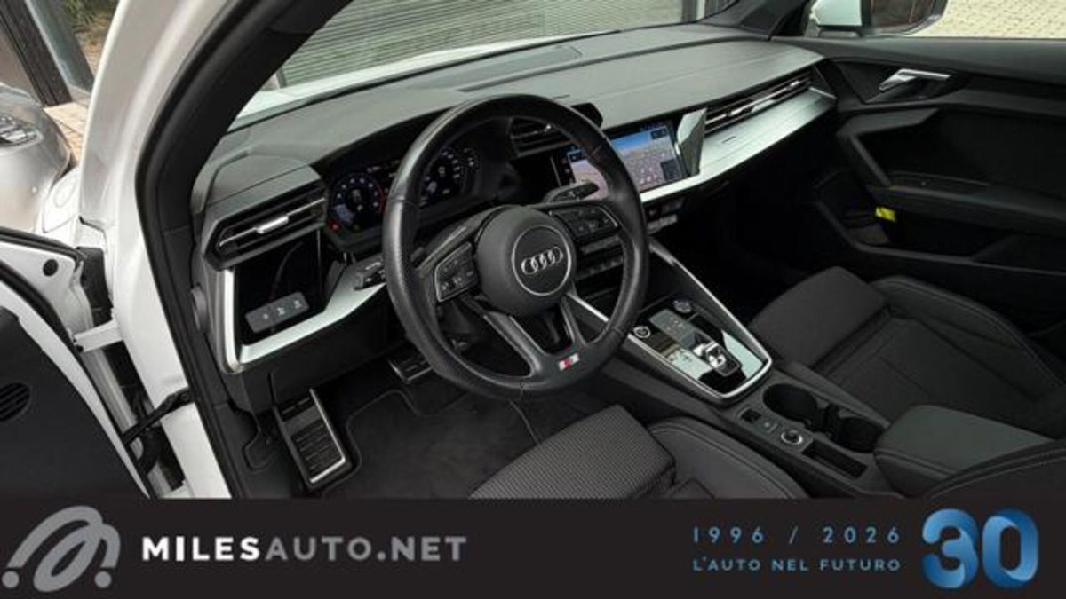 Audi A3 Sportback 30 g-tron S tronic S line edition (4)