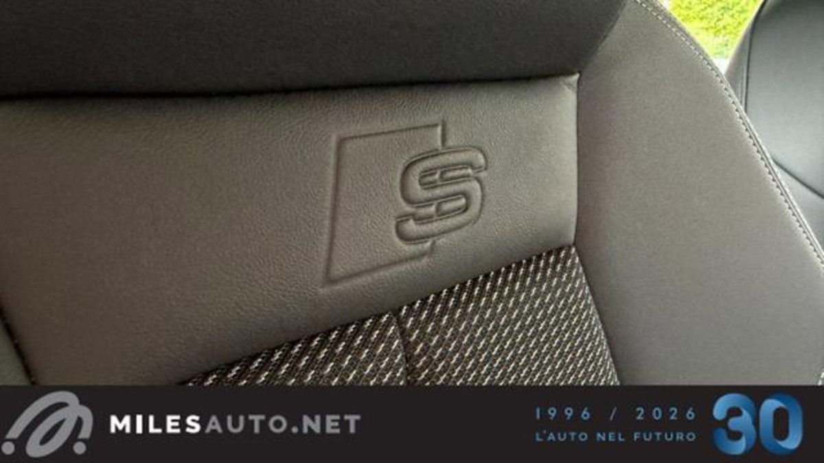Audi A3 Sportback 30 g-tron S tronic S line edition (6)