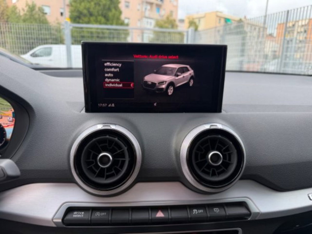 Audi Q2 Q2 35 TFSI S tronic S line Edition (14)