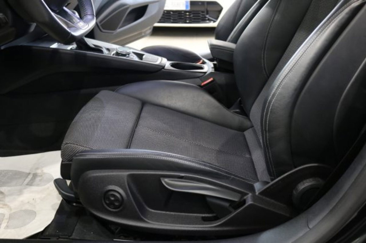 Audi TT Coupé 40 TFSI S tronic (17)