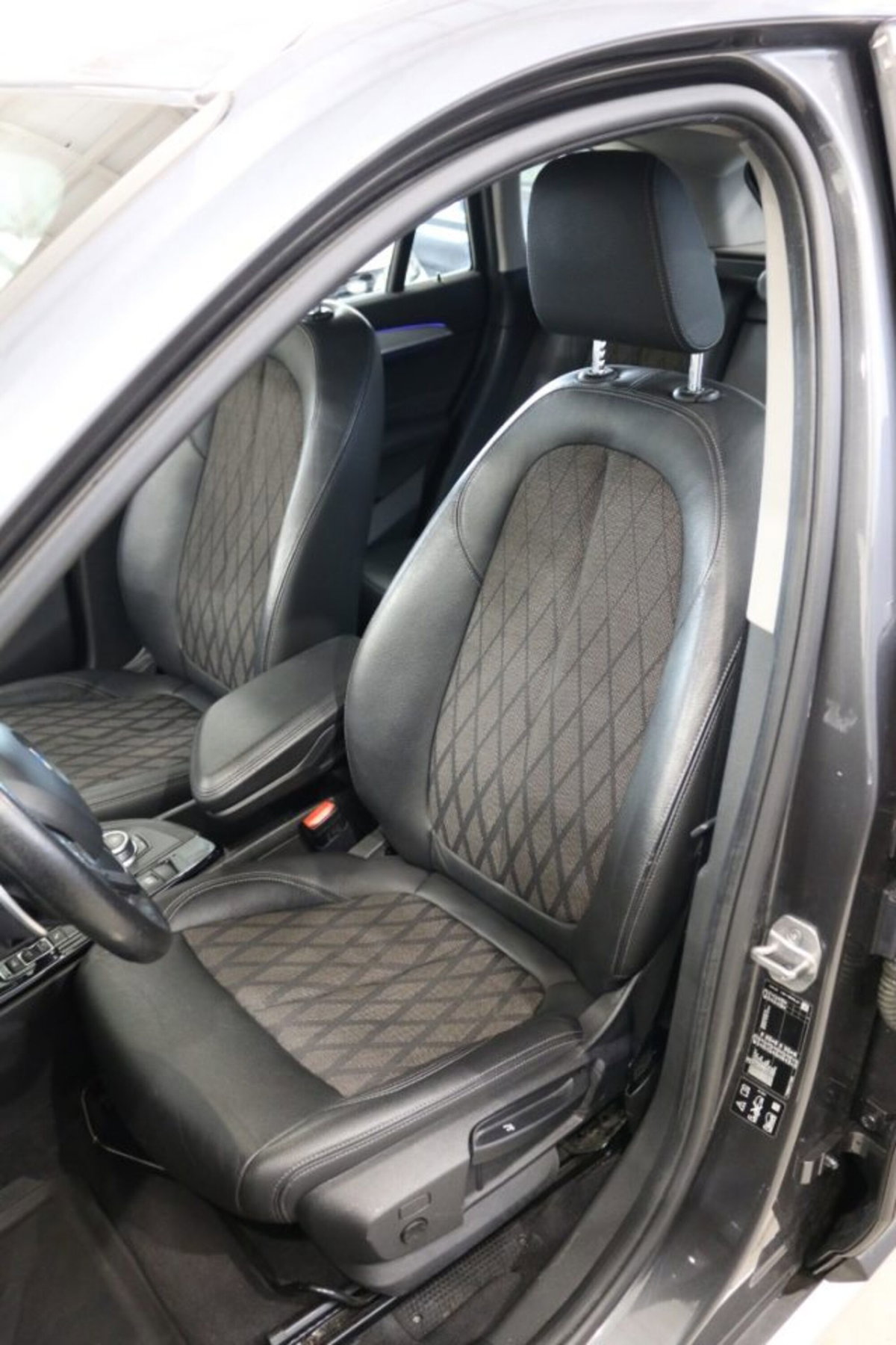 BMW X1 sDrive18d xLine Plus (10)