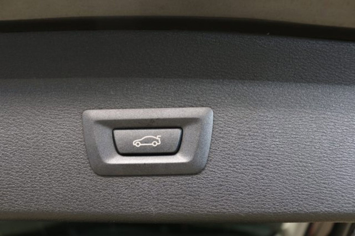 BMW X1 sDrive18d xLine Plus (17)