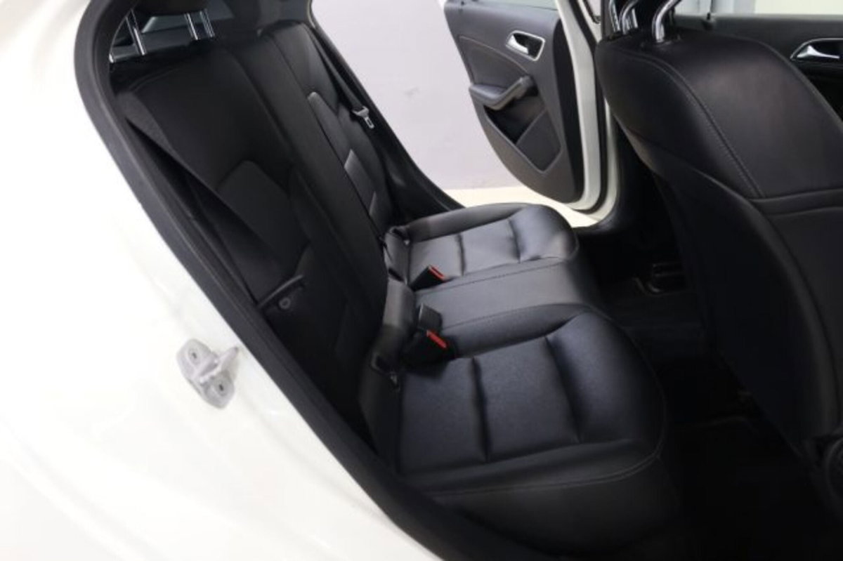 Mercedes-Benz Classe A 160 d Executive (17)