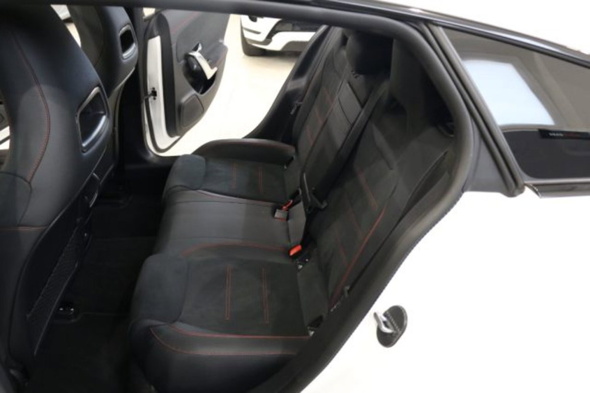Mercedes-Benz CLA Shooting Brake 220 d AMG Line Premium Plus auto (20)