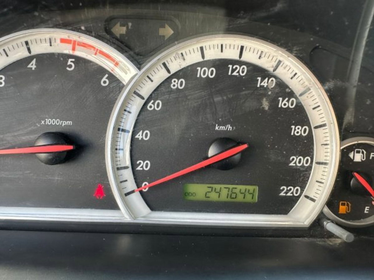 Chevrolet Captiva 2.0 VCDi 2WD (10)