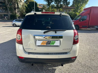 Chevrolet Captiva 2.0 VCDi 2WD (14)