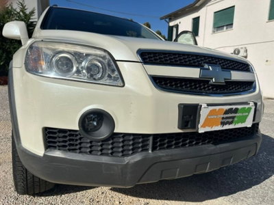 Chevrolet Captiva 2.0 VCDi 2WD (17)