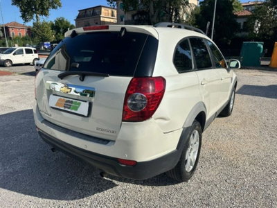 Chevrolet Captiva 2.0 VCDi 2WD (4)