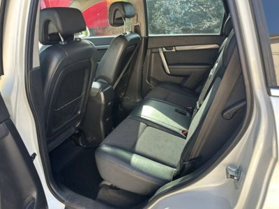 Chevrolet Captiva 2.0 VCDi 2WD (8)