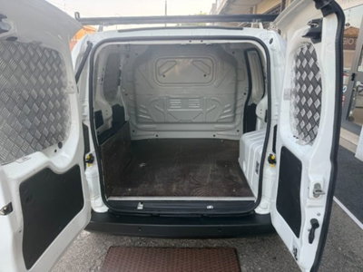 Fiat Fiorino combi N1 1.3 mjt 95cv Adventure (17)