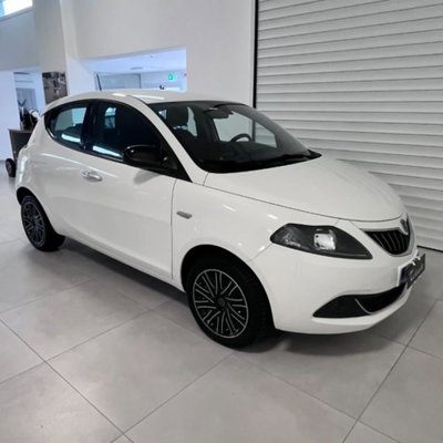 Lancia Ypsilon 1.0 FireFly 5 porte S&S Hybrid Ecochic Gold (6)