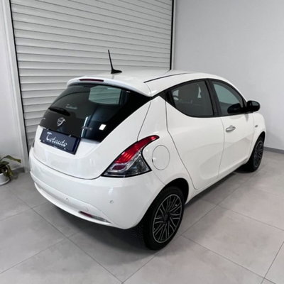 Lancia Ypsilon 1.0 FireFly 5 porte S&S Hybrid Ecochic Gold (8)