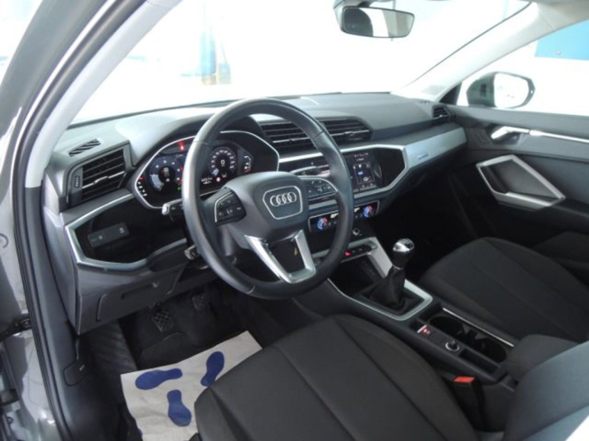 Audi Q3 35 TDI Business Advanced (6)