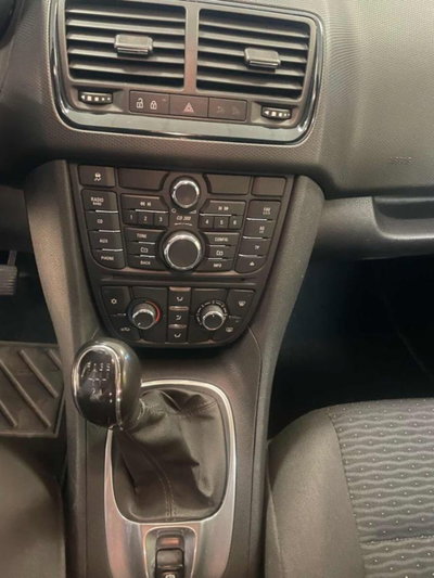 Opel Meriva 1.4 100CV Cosmo (8)