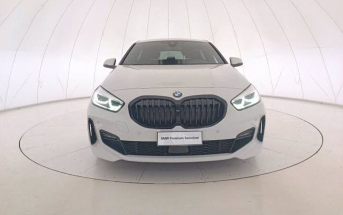 BMW Serie 1 116d 2.0 116CV cat 5 porte Attiva DPF (2)