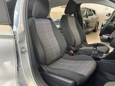 Opel Corsa 1.2 Edition (10)