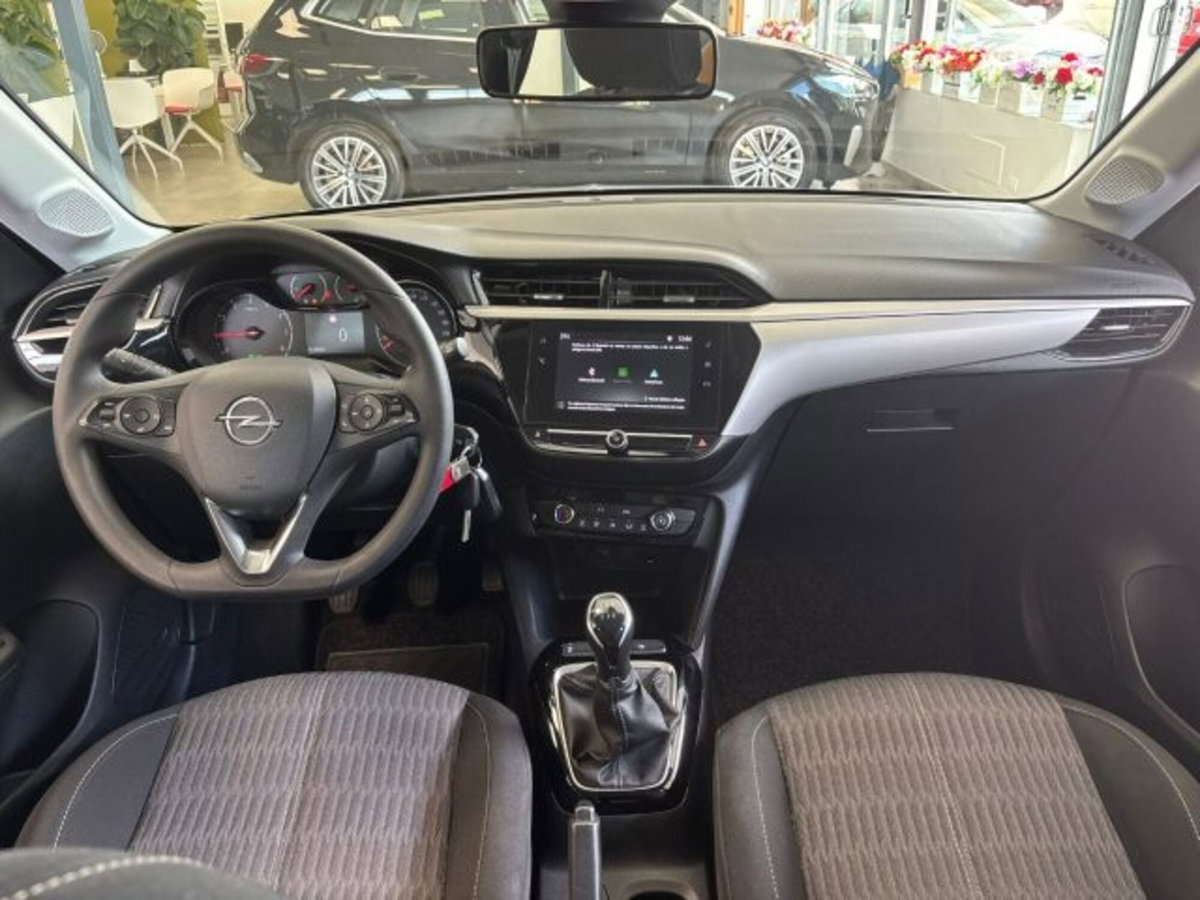 Opel Corsa 1.2 Edition (11)