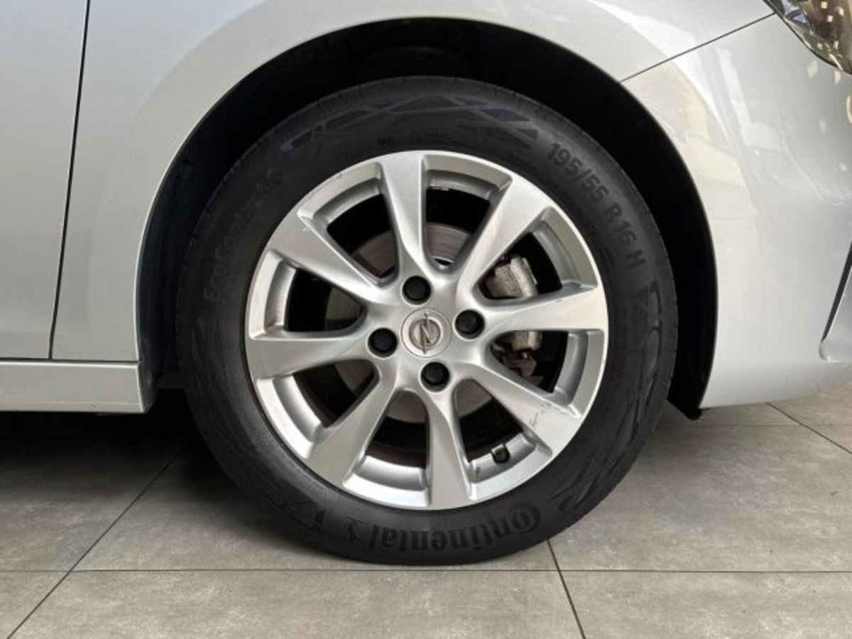 Opel Corsa 1.2 Edition (7)