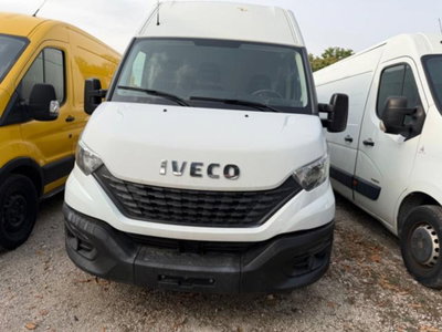 Iveco Daily Furgone 35S12V 2.3 HPT PM-SL-TA Furgone (2)
