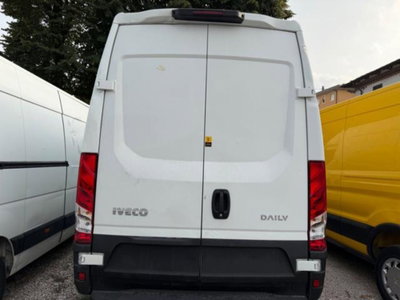 Iveco Daily Furgone 35S12V 2.3 HPT PM-SL-TA Furgone (5)