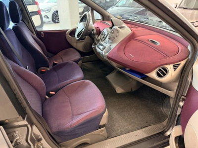Fiat Multipla 1.9 JTD SX (13)