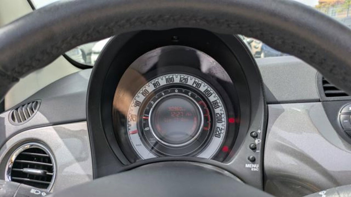 Fiat 500 Cabrio 1.0 hybrid 70cv (5)