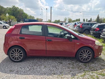 Fiat Grande Punto 1.3 MJT 75 CV 5 porte Dynamic (3)