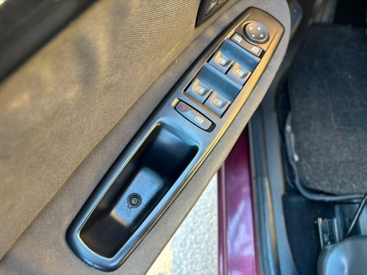Renault Scenic E-Tech Electric XMod 1.5 dCi 110CV EDC Wave (13)