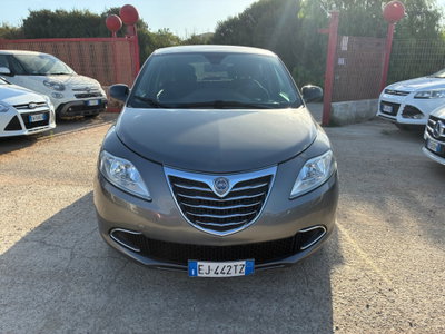 Lancia Ypsilon 1.2 69 CV Platinum (7)