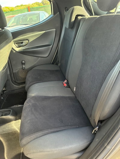 Lancia Ypsilon 1.2 69 CV Platinum (9)