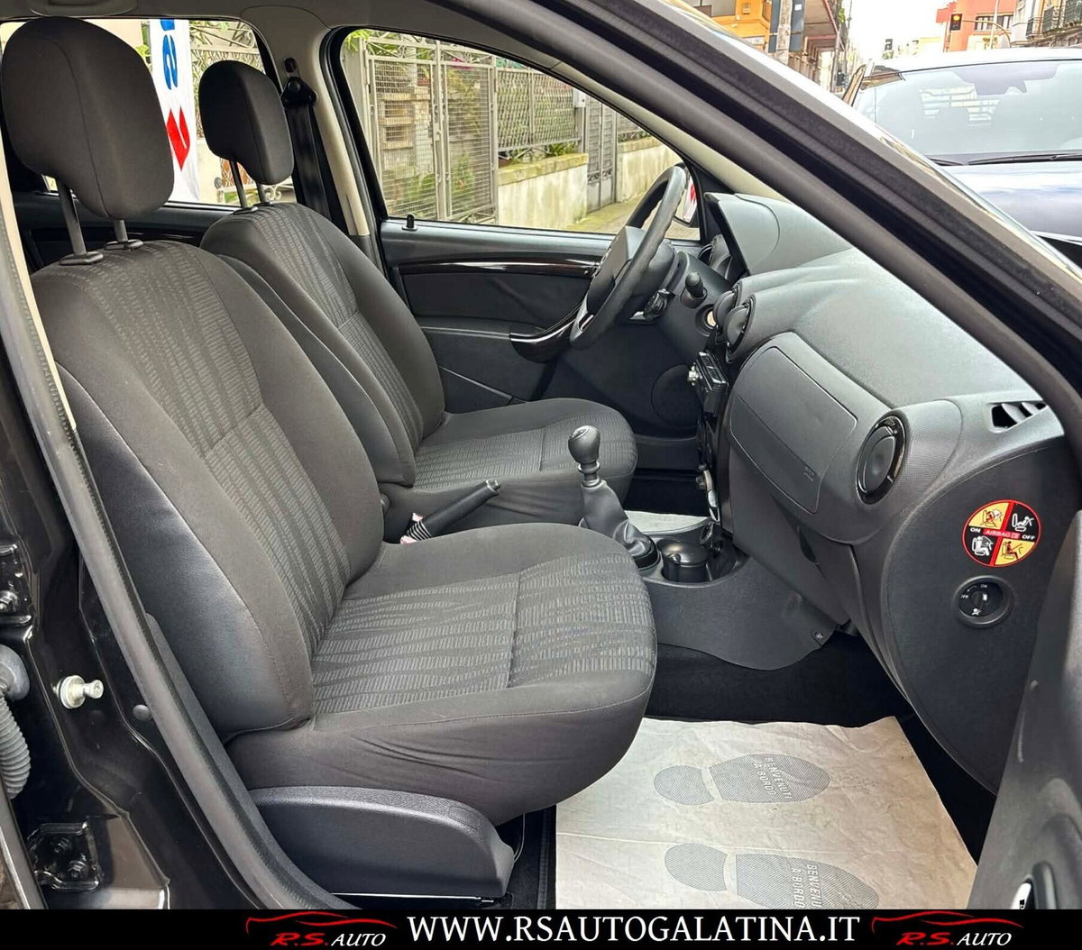 Dacia Duster 1.6 110CV 4x4 Lauréate (10)