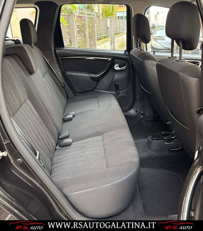Dacia Duster 1.6 110CV 4x4 Lauréate (11)