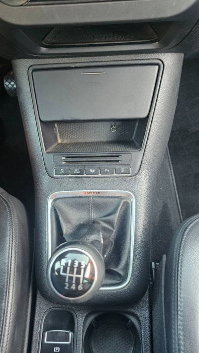 Volkswagen Tiguan 2.0 TDI DPF 4MOTION DSG Sport & Style (7)
