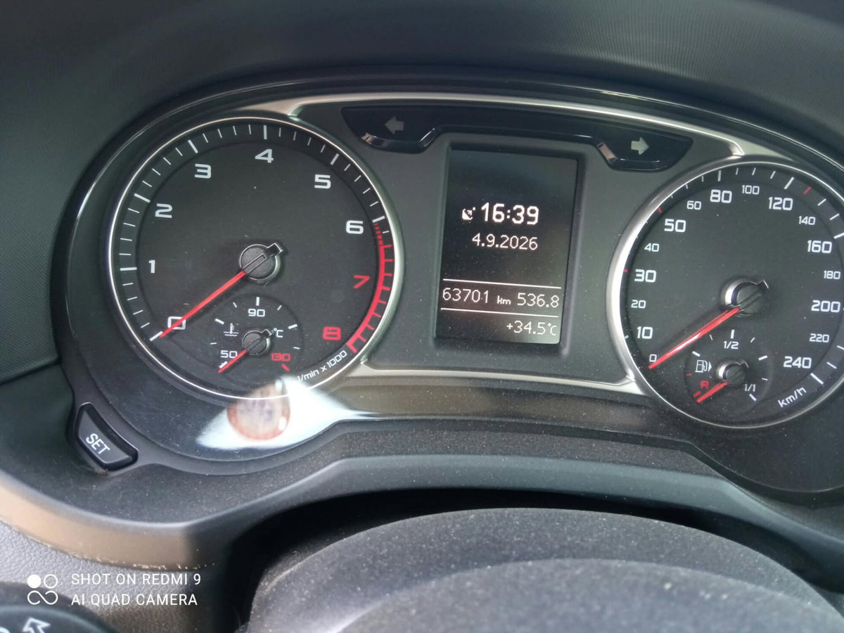 Audi A1 1.0 82 CV TFSI Admired (17)